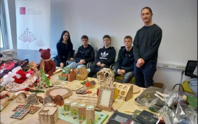 Božićna prodajna izložba